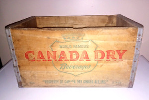 RARE Vintage Canada Dry Ginger Ale Wood Wooden Bottle Crate Divided Box 1953