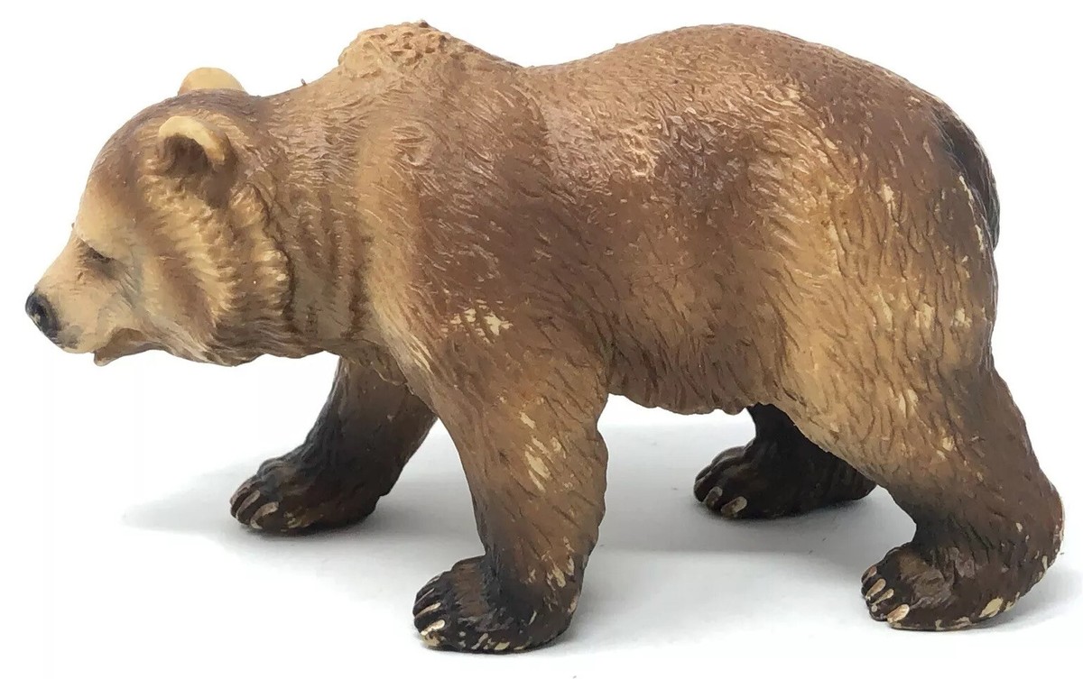 1938年　vintage TOY grizzly Vintage Grizzly Bear Movie Rubber Figure. Released in 1973