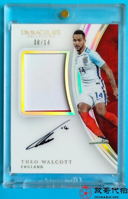 2017 Immaculate England Theo Walcott Player-Worn Patch Auto 8/14 jersey  number