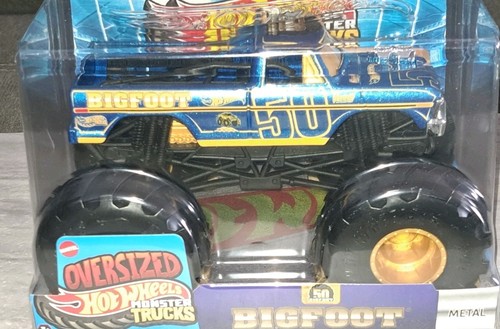 Hot Wheels Monster Trucks Oversized Bigfoot 50th Anniversary 1:24 Scale - Picture 1 of 12