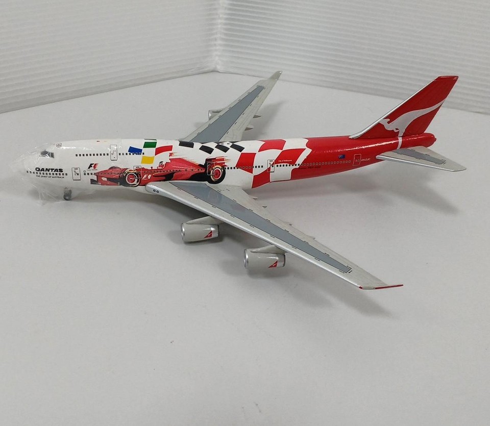 YOUR COLLECTION BOEING 747-400 F1 VH-OJC Model Airplane | eBay