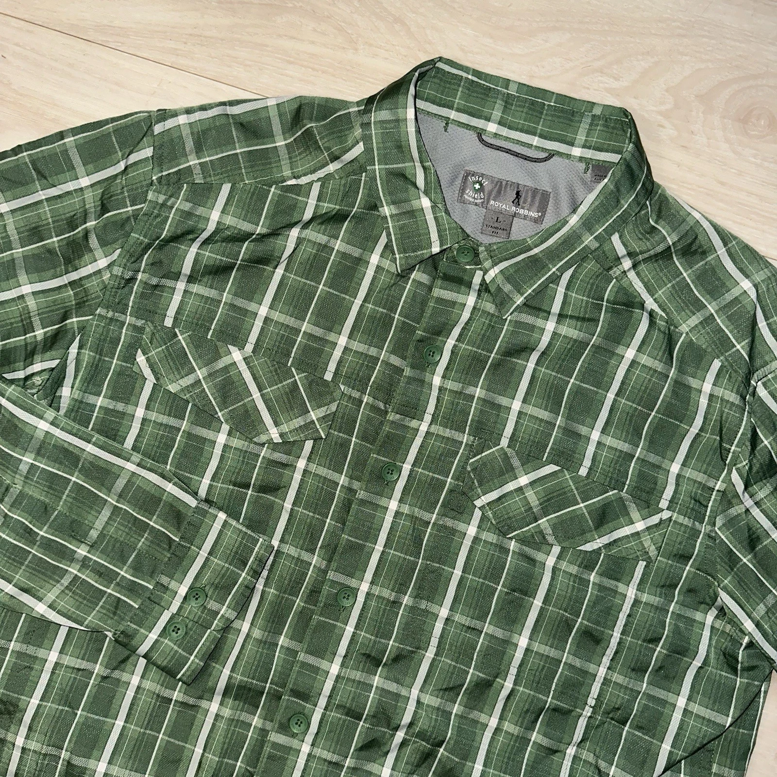 Royal Robbins Insect Shield Shirt Mens Size Green Large Button up Hiking Travel