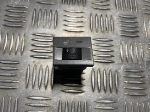 OPEL VECTRA C Schalter sitzheizung 13138251 2.20 Diesel 92kw 2004 22337204