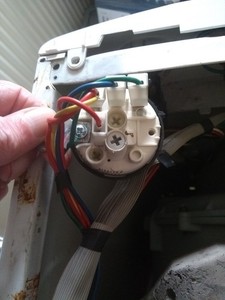 HOOVER Druckausgleichsschalter für Nextra 6 Optima HNWL7146-80 Waschmaschine