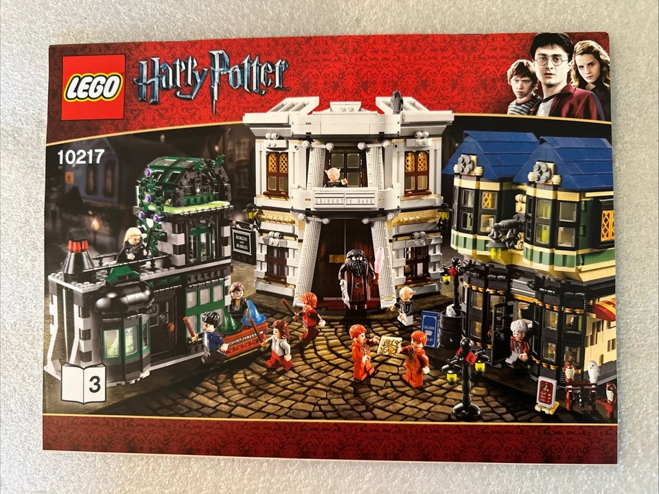Lego 10217 Harry Potter: Diagon Alley W/Minifigs, Manuals Complete - Image 3 of 4