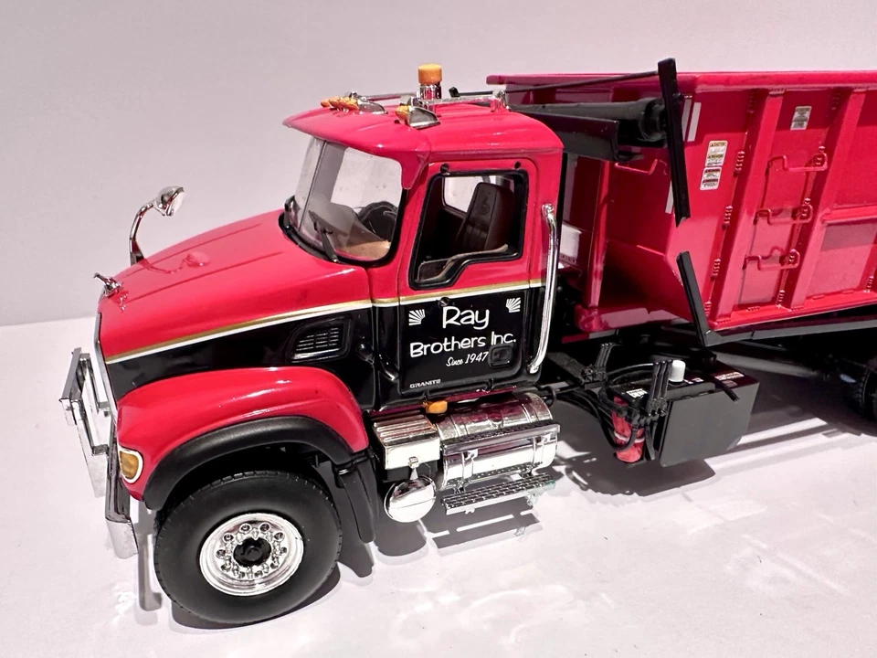 First Gear Ray Brothers Mack Granite Roll-Off Refuse Truck 1:34 Scale Rare READ - Image 4 of 4