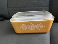 Vintage Pyrex Butterfly Gold #502 Refrigerator Dish (1.5 Pint) With Original Lid