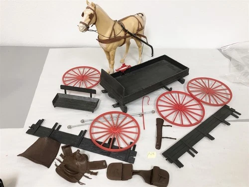 1960s MARX JOHNNY WEST HORSE AND WAGON ACCESSORIES LOT #78