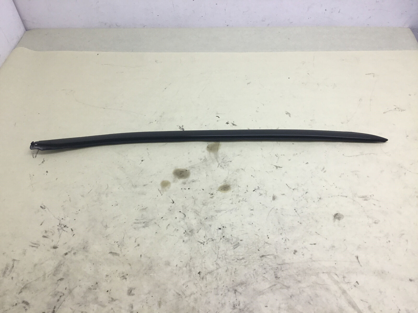 13-18 Bentley Flying Spur W12 Front Right A Pillar Post Water Trim Molding :Y