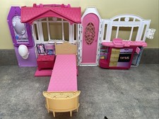 Barbie 2014 Mattel Glam Getaway Fold N’ Go Casa de Muñecas Colección Hogar Apartamento