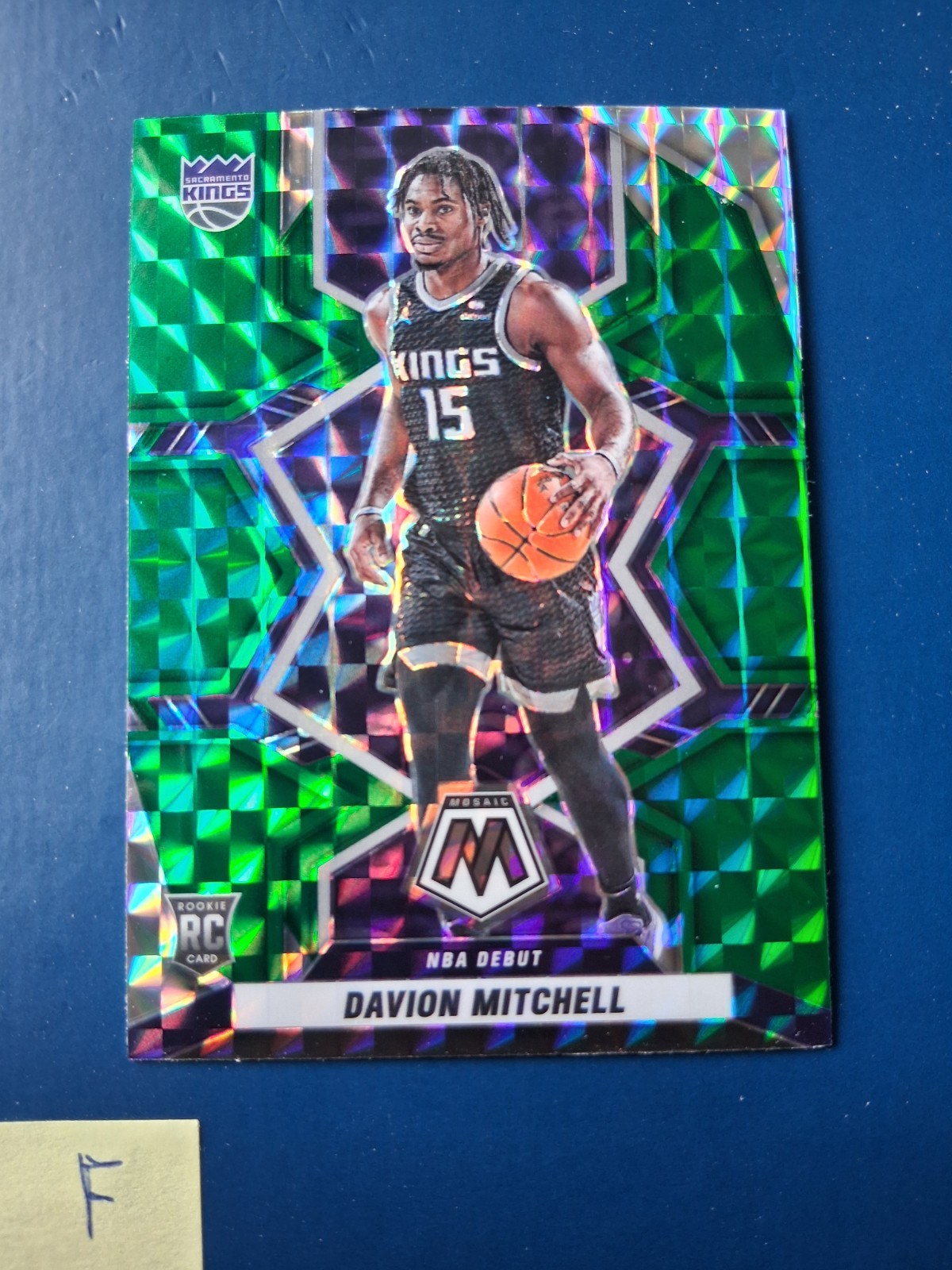 2021-22 Panini Mosaic Green Prizm Davion Mitchell #269 Kings Rookie RC