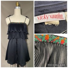 Vintage 1970 s Vicky Vaughn Junior Pleated Black Flirty Top Dress Size XS/S