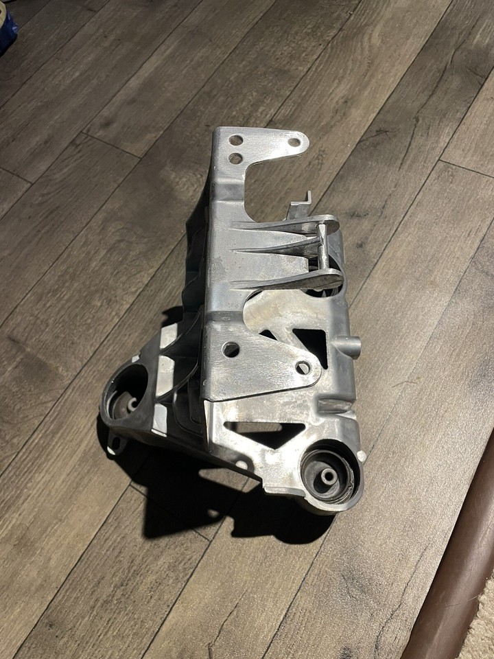 TESLA MODEL Y Air Conditioner Pump Bracket 150069600B OEM eBay