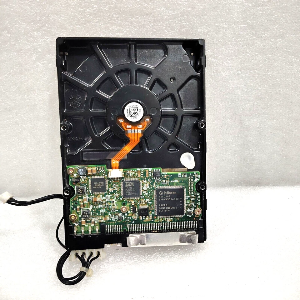 Hitachi Deskstar HDS722580VLAT20 Hard Drive 80GB 7.2K 2MB ATA 3.5' - Image 3 of 4