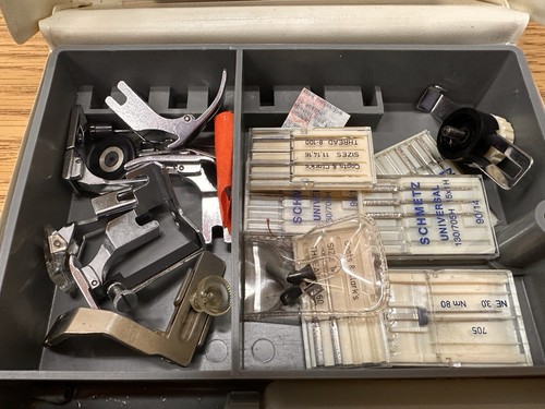 Máquina de coser Necchi, ACCESORIOS, AGUJAS en CAJA. - Imagen 7 de 11