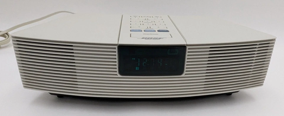 Bose Wave Radio Model AWR11W Alarm Clock AM/FM Radio (White) - *AS-IS READ* - Image 4 of 4