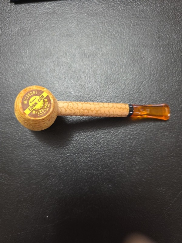 Vintage New Missouri Meerschaum Corn Cob Pipe From 40-50's Brown Label