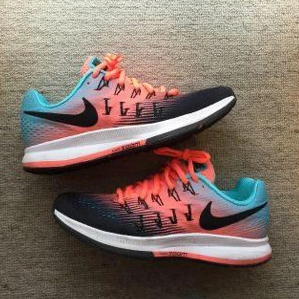 Nike Air Zoom Pegasus 33 Sneakers for Men for Sale  display picture 3