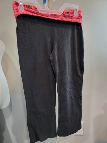 Danskin Now Capri Yoga Pants