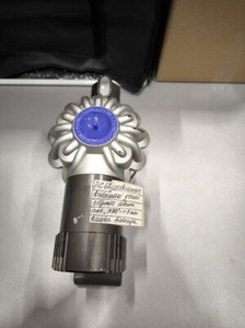Dyson VDC62 Staubsauger - Gebraucht, Schwacher Akku, Keine Zubehörteile