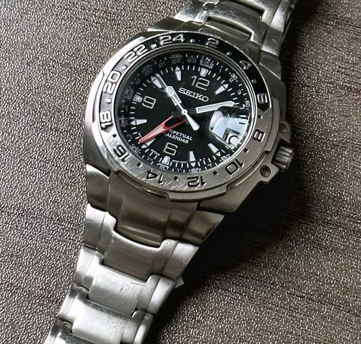 Seiko 8F56 0030 Perpetual Calendar Men s Wristwatch 100M 41 mm