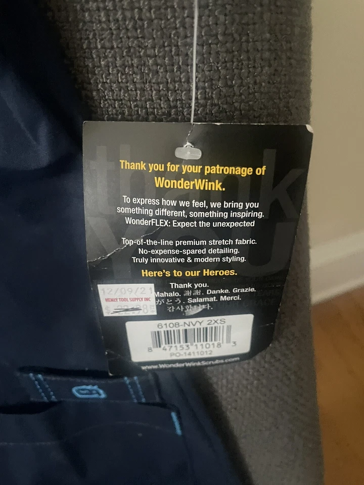 Wonder Wink Women’s Medical Scrub Top Chest Pocket S/S Navy Blue Size XS NWT - Image 4 of 4