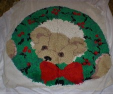 TEDDY BEAR WREATH LATCH HOOK RUG 36" ROUND VINTAGE UNFINISHED EDGES SOLD AS IS