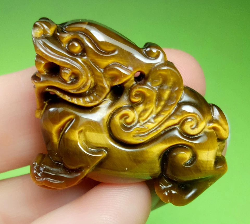 Colgante de la suerte tallado ojo de tigre amarillo natural dragón Pi Xiu Feng Shui amuleto  Foto 2 de 4