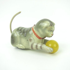 Vintage Wind Up Tin Litho Toy Cat Rolls Ball Kohler US Zone Germany 1940s WORKS