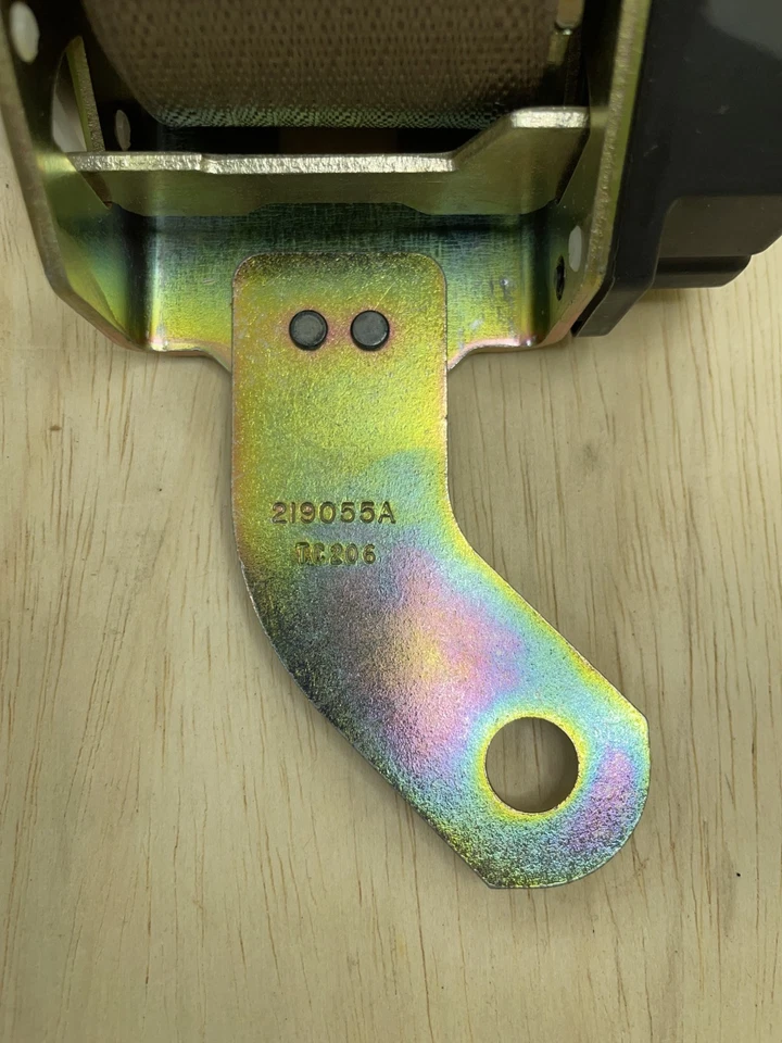 Kit retractor cinturón seguridad conductor original GM OEM 00-02 Pontiac Grand Prix 88899017 Foto 4 de 4