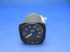 Cessna 310 Garwin Dual Tachometer w/ Connector 22-280-04 WARRANTY (1025-167)