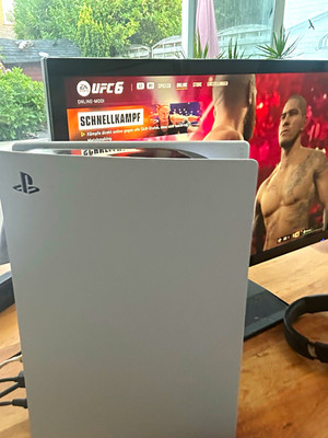 Sony PlayStation 5 PS5 Blu-Ray Edition Heimkonsole 825 GB Weiß