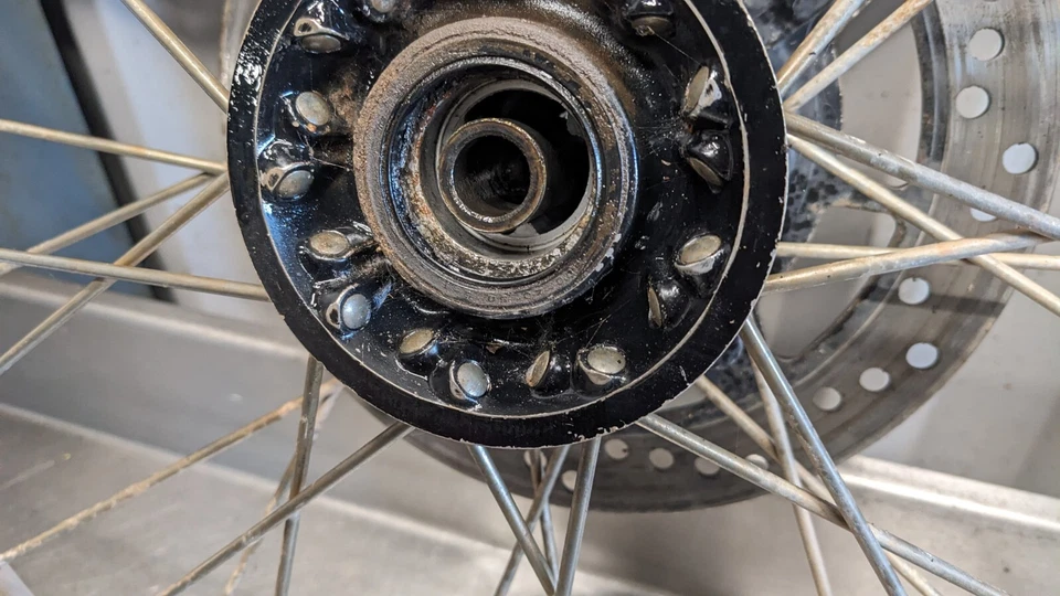 HONDA XR500 RUEDA DELANTERA XR 500 R D.I.D. RUEDA DELANTERA 21 x 1.60 XR500R PE03 1983 Foto 2 de 4