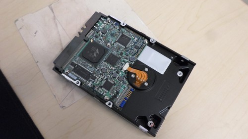 FUJITSU MAW3300NP CA06550-B460 ULTRA 320 SCSI/68-PIN 330GB HDD - Picture 3 of 4