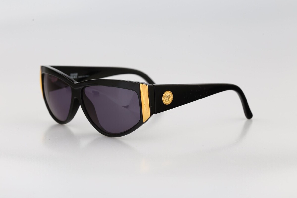 Gianni Versace MOD 389 COL 852 BK Vintage Sunglasses  display picture 2
