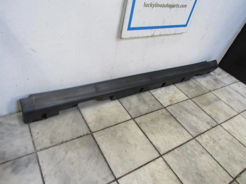 Moldura basculante derecha NISSAN VERSA 07 08 09 10 11 12 SOLO RECOGIDA Foto 3 de 3