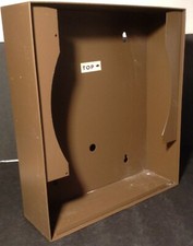 M S Systems NSME8W Surface Mount Enclosure for 8" Speakers - Brown -USED