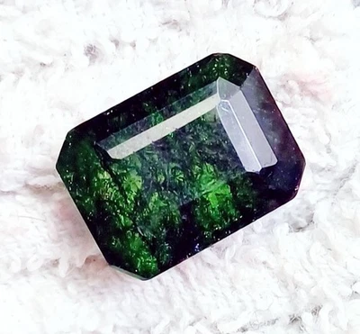Natural Emerald 9.55 Ct Certified Emerald Cut Loose Gemstone With Free Gift - Image 1 of 4