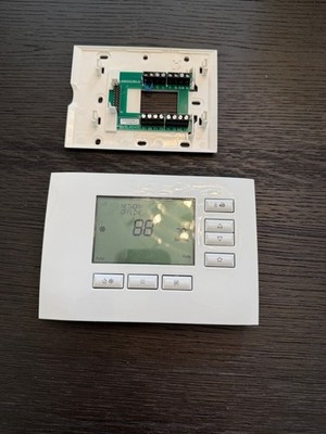 Control 4 C4-THERM-WH Wireless Thermostat