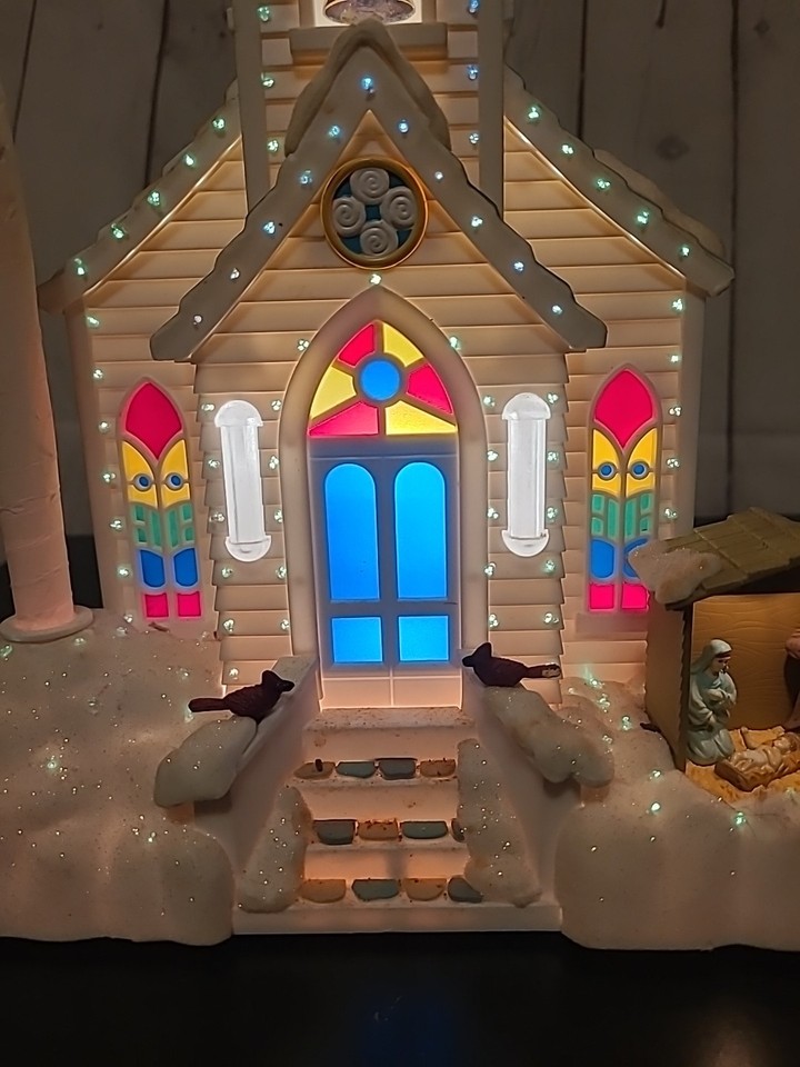 Y2K Avon Holiday Splendor Fiber Optic Church Nativity Scene Christmas ...