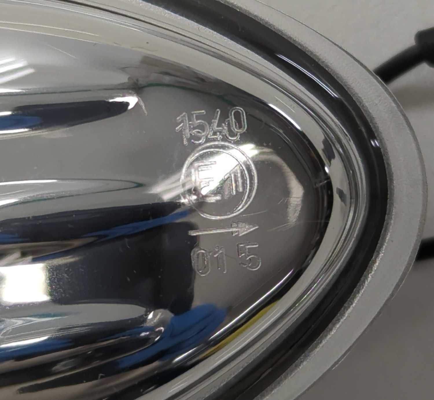 New OEM genuine Mercedes Mirror Signal Light 2005-2009 McLaren SLR 1998200421 RH