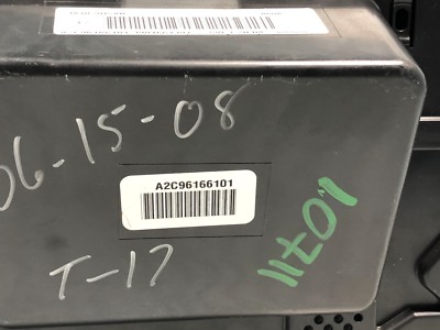 確認用 H1064A Toyota Land Cruiser OEM Center Cluster Integration Hazard