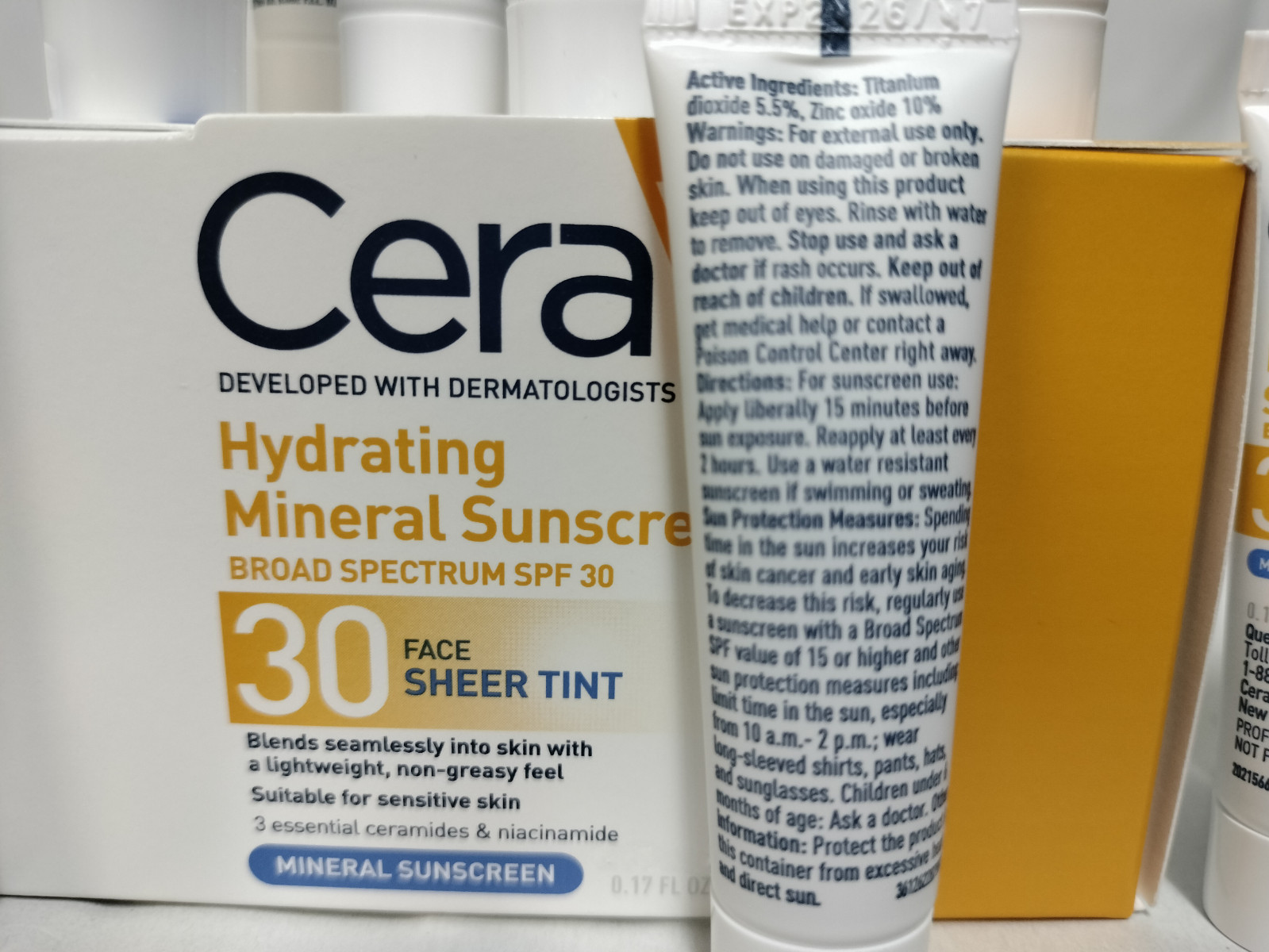 CeraVe Hydrating Mineral Sunscreen: Face Sheer Tint 15 Count/ 2.55 Fl Oz Total