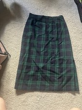 Long Green New Wool Plaid Skirt With Button On The Side With Zip Closer