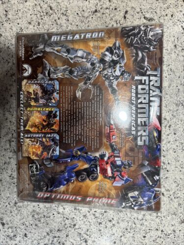 Walmart Ex. Transformers Robot Replicas Battle Damaged Megatron & Optimus Prime - Picture 8 of 8