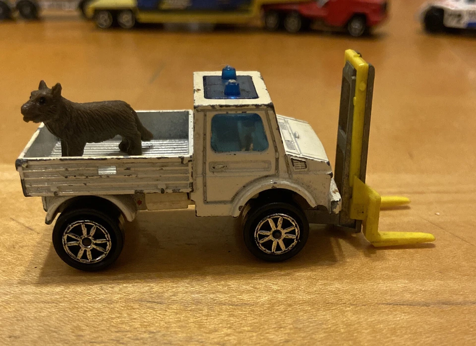 Vintage MAJORETTE UNIMOG Air France Forklift Elevator Original Old Car Rare wDog - Image 2 of 4