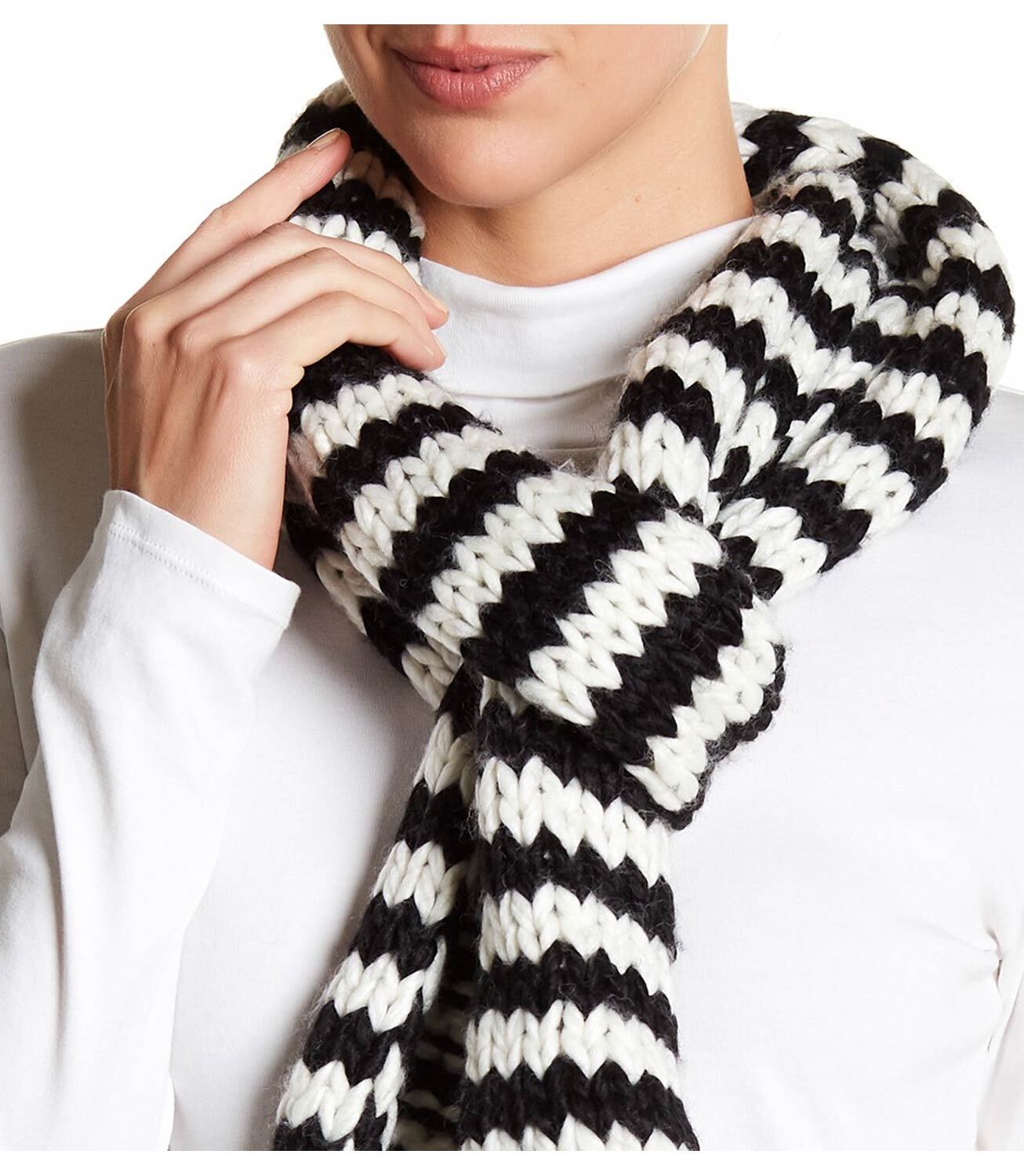 Женский 76-дюймовый плотный шарф с бахромой связанный крючком Kate Spade один размер KS1001575C 14390₽