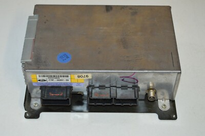 95 96 97 Lincoln Town Car factory radio audio tuner processor F7VF