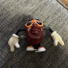 1988 The California Raisins Walking Wind-up Raisin Toy Figure Calrab Applause
