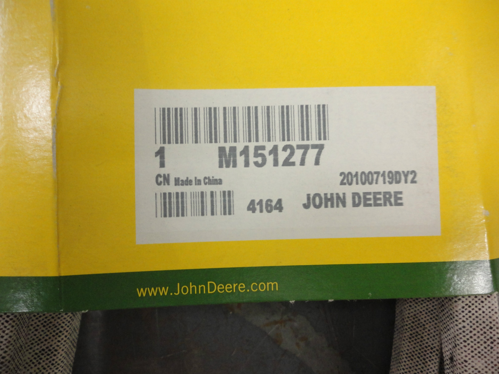 JOHN DEERE OEM V Belt M151277 Engine to Transmission on X320 s/n below